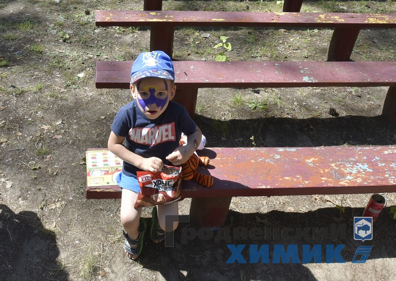 547688989880 (6).jpg